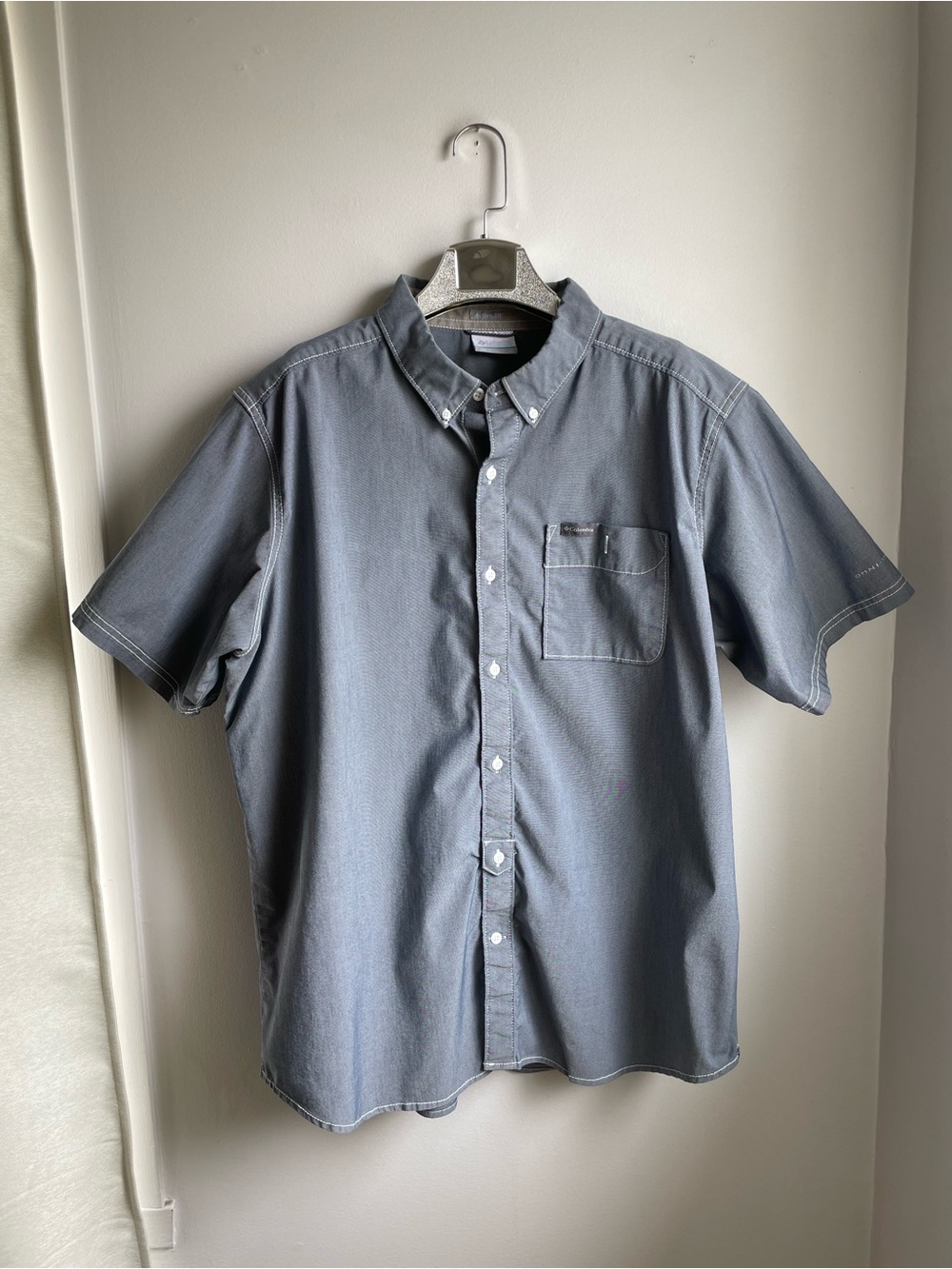Columbia Short-Sleeve Button-Down Shirt-Grey—Omni-Shade-Active fit-size XL